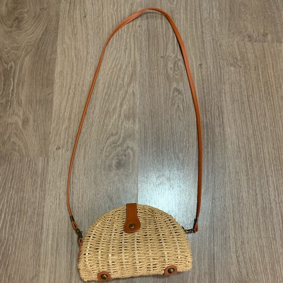 Mini basket woven purse - Picture 1 of 6